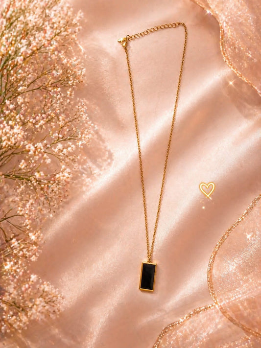 Black Stone Rectangle Pendant Necklace – 1 Carat